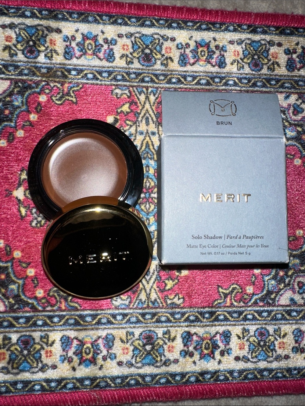 Merit Matte Eye Color Solo Shadow In Shade Brun